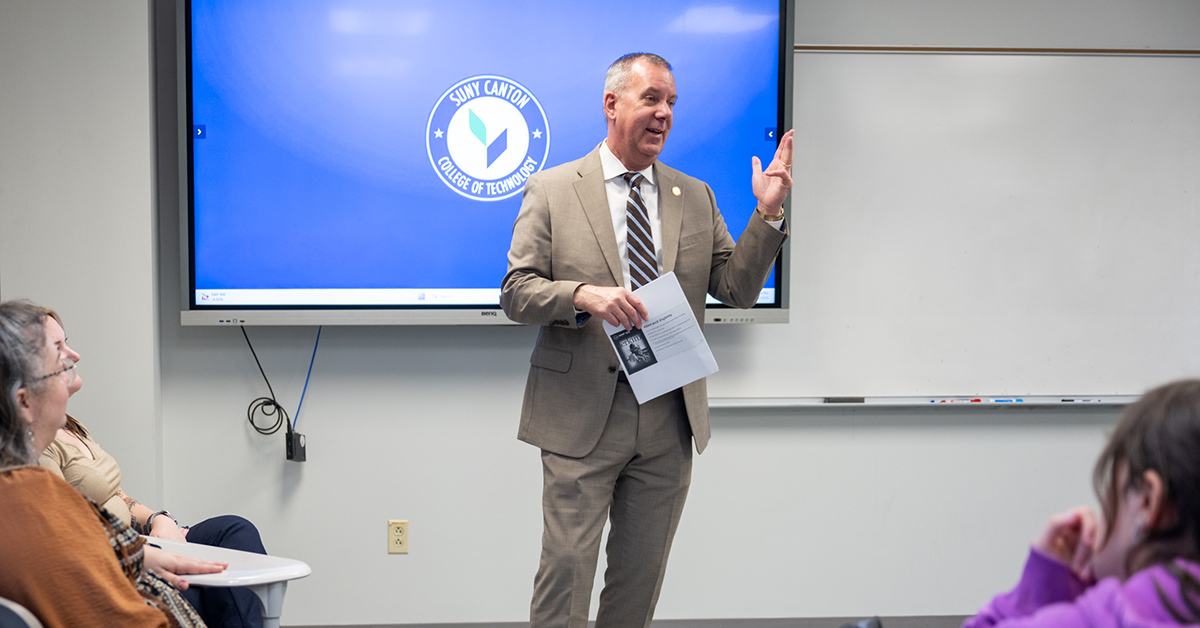 Assemblyman Scott Gray speaks to SUNY Canton's ACE and ASAP students