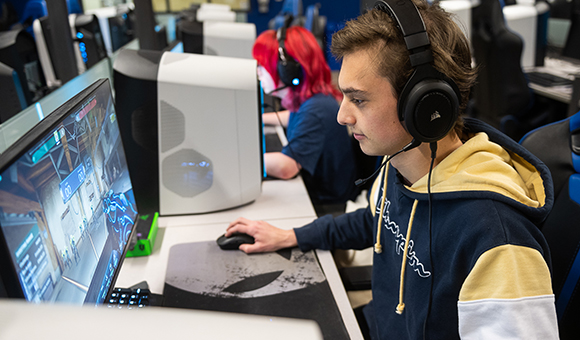 Joshua Civitello-King plays in SUNY Canton’s Esports Arena.