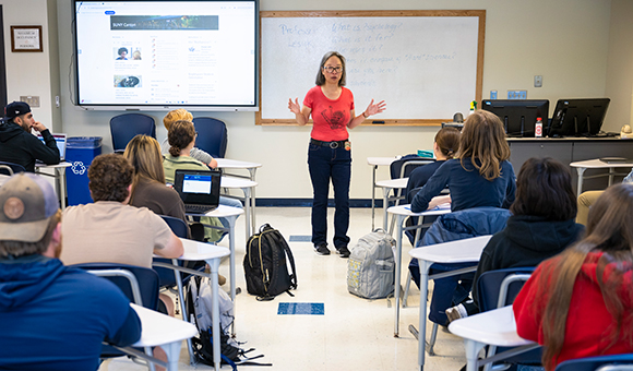 Christina Lesyk teaches a class.