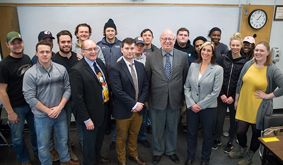 Fenner's class poses with Rick Gilchrist.