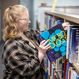 SUNY Canton’s Southworth Library Expands Student Textbook Access
